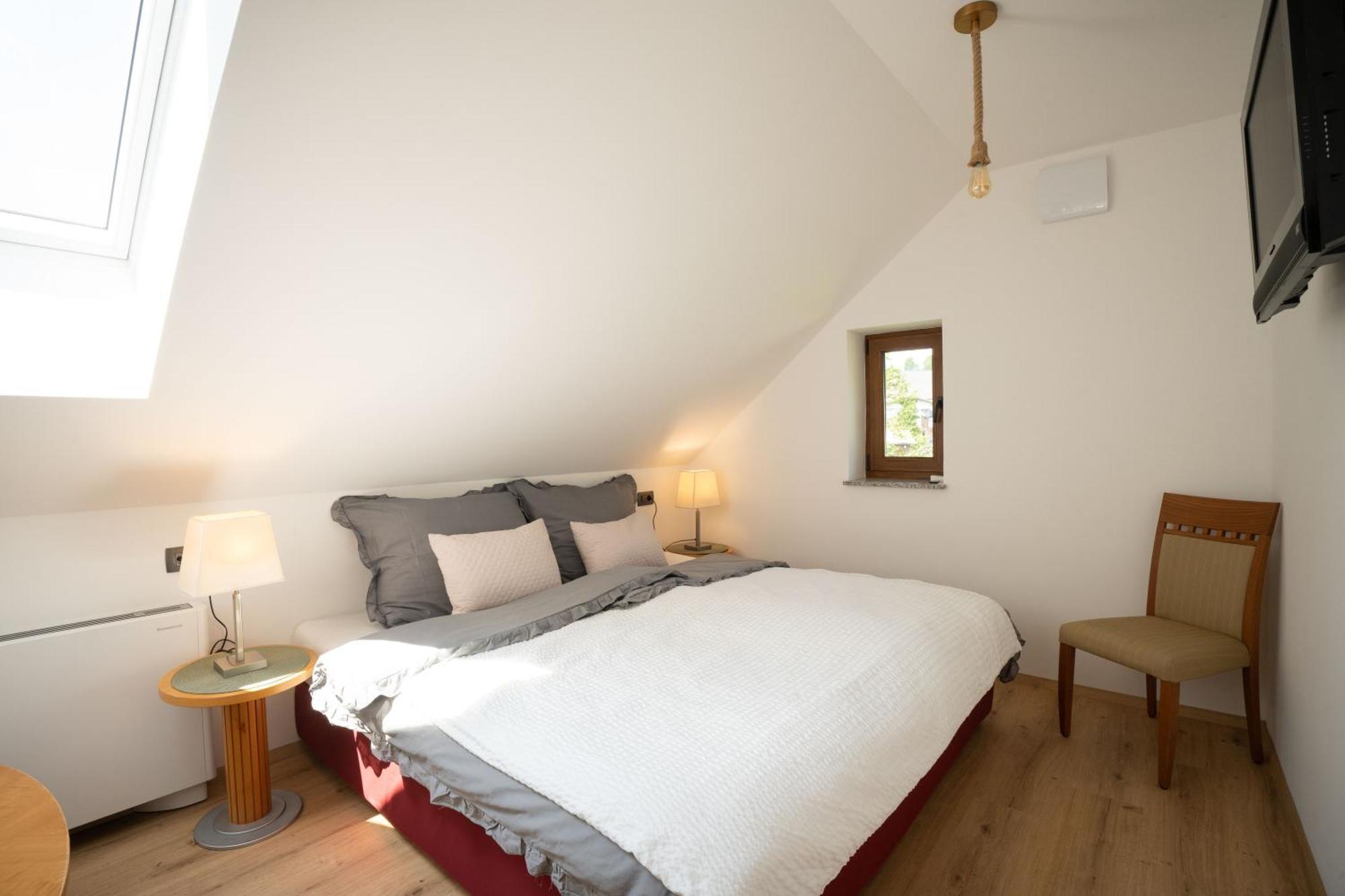 Aparthotel Hom At Vintgar ゴレンスカ地方 エクステリア 写真