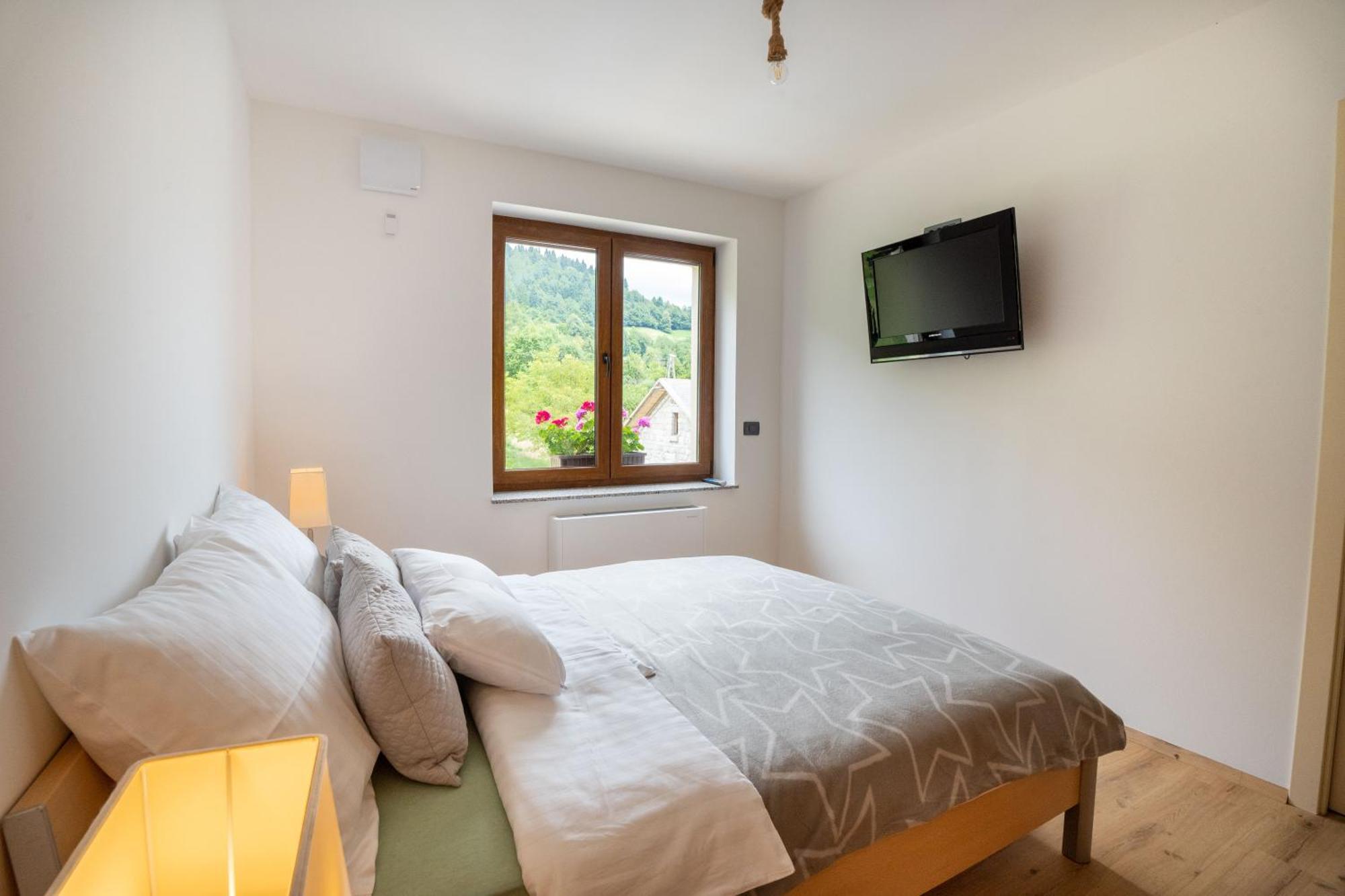 Aparthotel Hom At Vintgar ゴレンスカ地方 エクステリア 写真